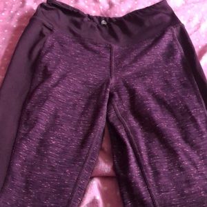 Women’s athletic leggings